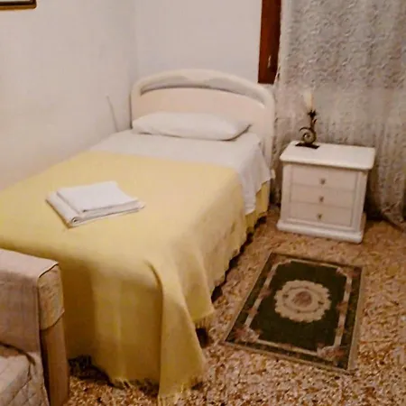 イクスクルーシブ ヴェネツィア