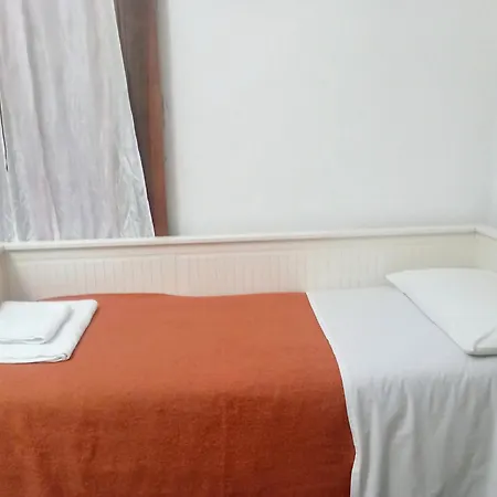 ゲストハウス イクスクルーシブ