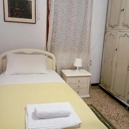 Exclusive Βενετία